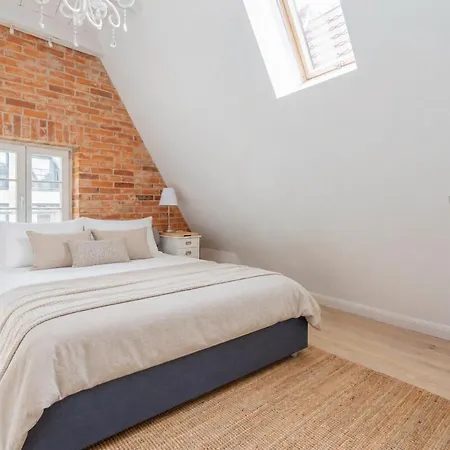 Old Town Skylight Apartament-laciarska As Διαμέρισμα *